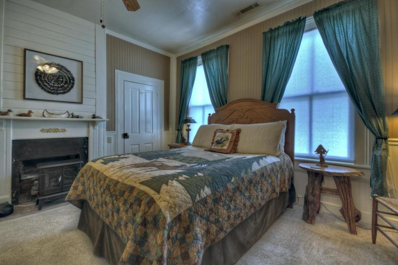 Blue Ridge Inn Bed And Breakfast Buitenkant foto