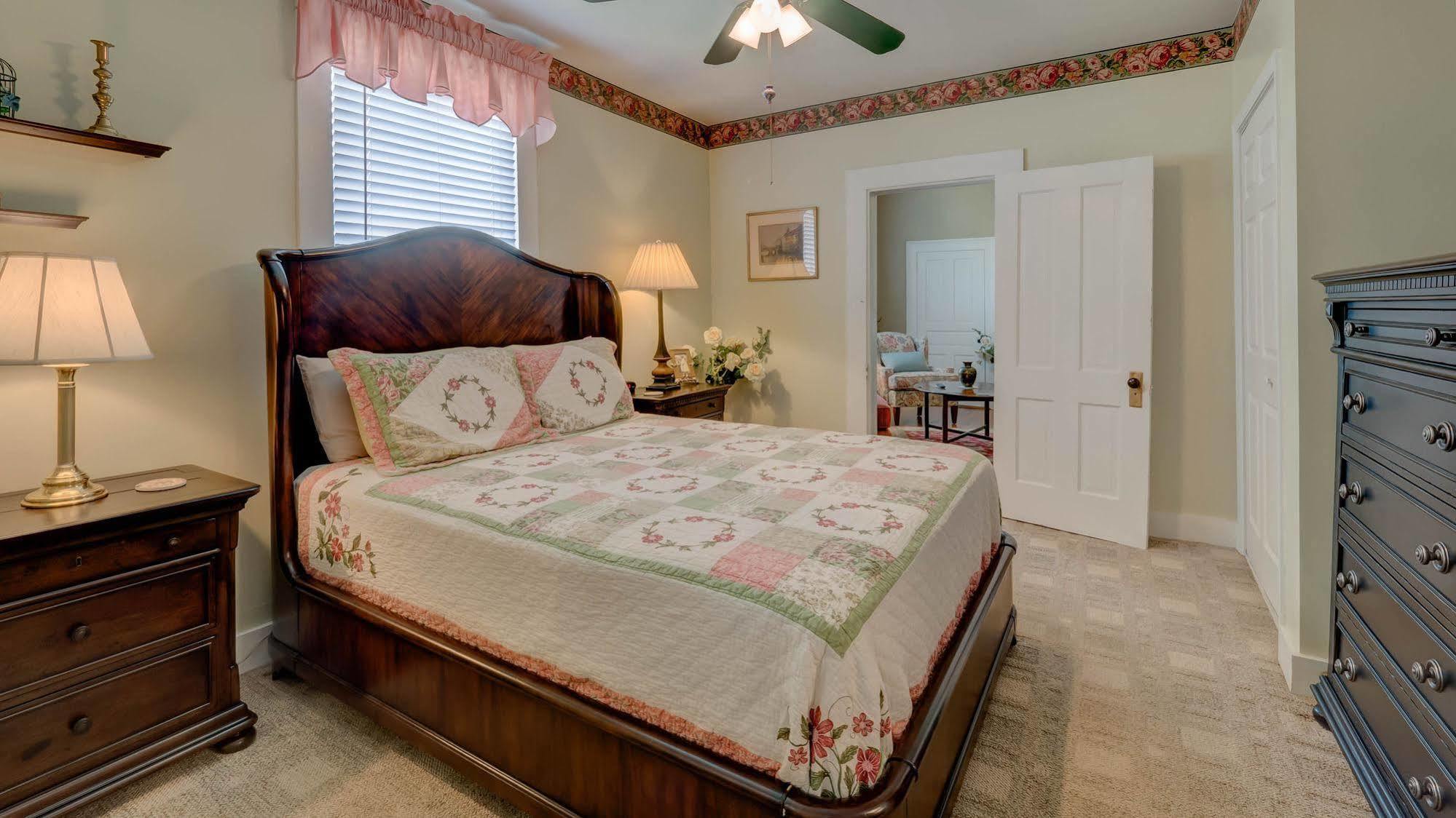 Blue Ridge Inn Bed And Breakfast Buitenkant foto